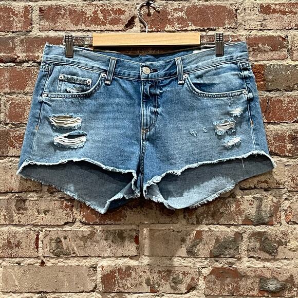 Rag & Bone Raw Hem Destroyed Jean Shorts in Gunner Size 29 - Picture 3 of 9